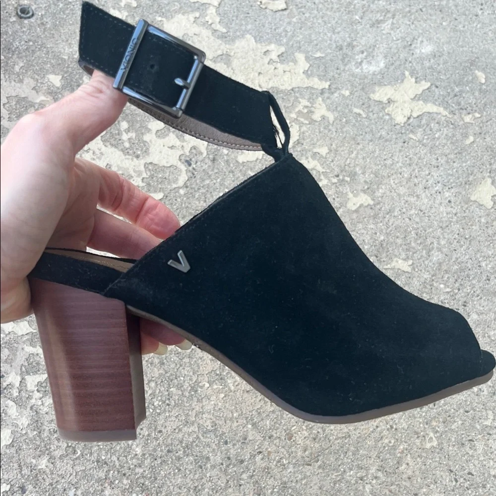 Vionic Black Suede Block Heel Sandals - Picture 3 of 16